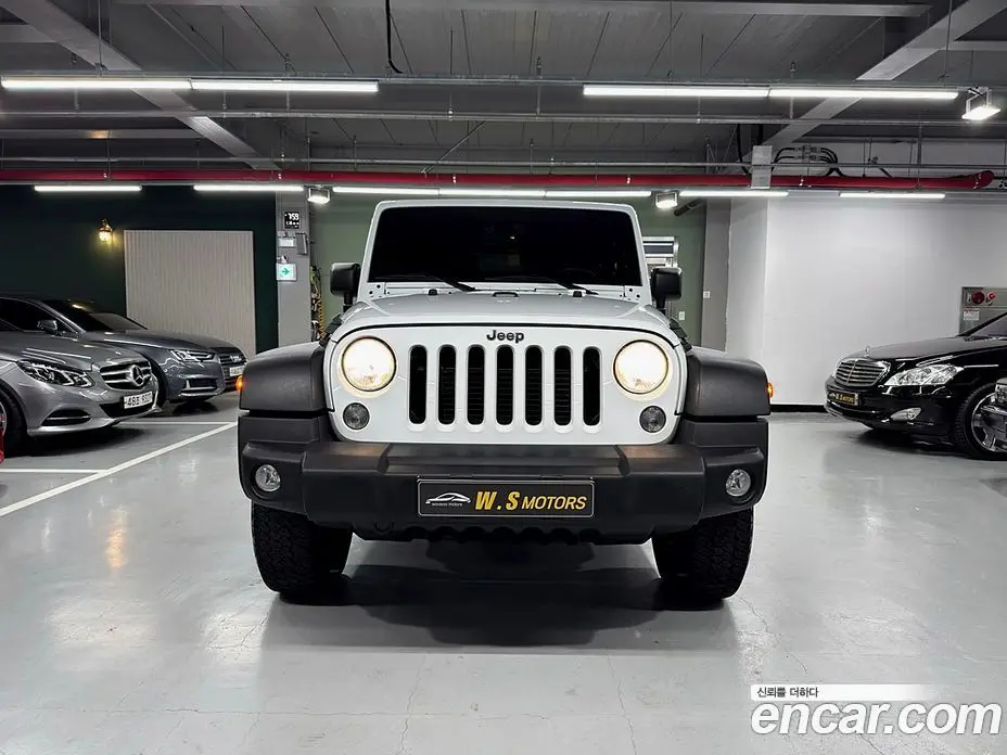 Jeep Wrangler 2014 2.8 автомат (гидро), фото 2 Jeep Wrangler 2014 2.8 автомат (гидро), фото 2