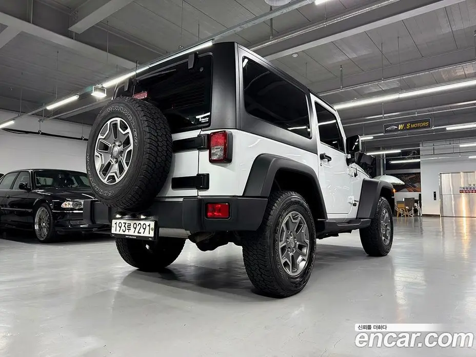 Jeep Wrangler 2014 2.8 автомат (гидро), фото 7 Jeep Wrangler 2014 2.8 автомат (гидро), фото 7