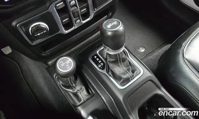 Jeep Wrangler 2023 2.0 автомат (гидро), миниатюра 12