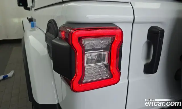Jeep Wrangler 2023 2.0 автомат (гидро), миниатюра 9 Jeep Wrangler 2023 2.0 автомат (гидро), миниатюра 9