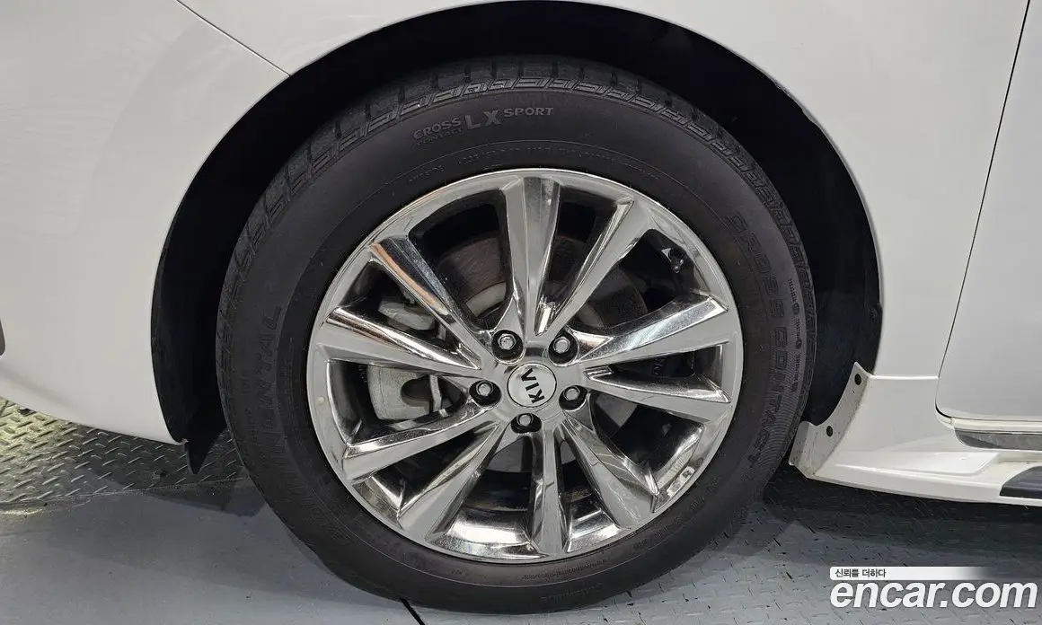 Kia Carnival 2018 2.2 автомат (гидро), фото 5