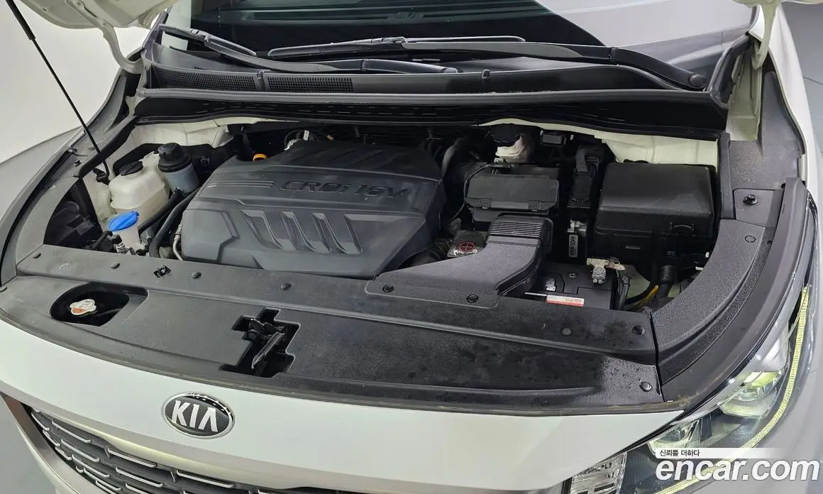 Kia Carnival 2018 2.2 автомат (гидро), фото 6
