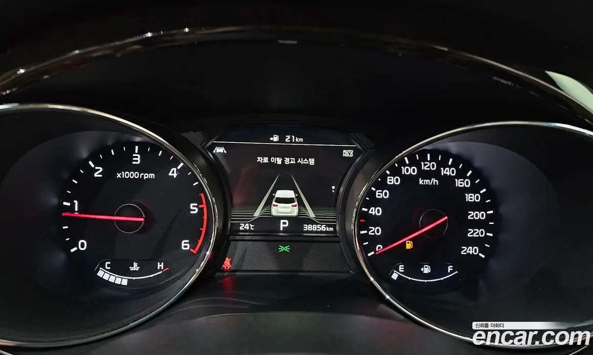 Kia Carnival 2018 2.2 автомат (гидро), фото 8