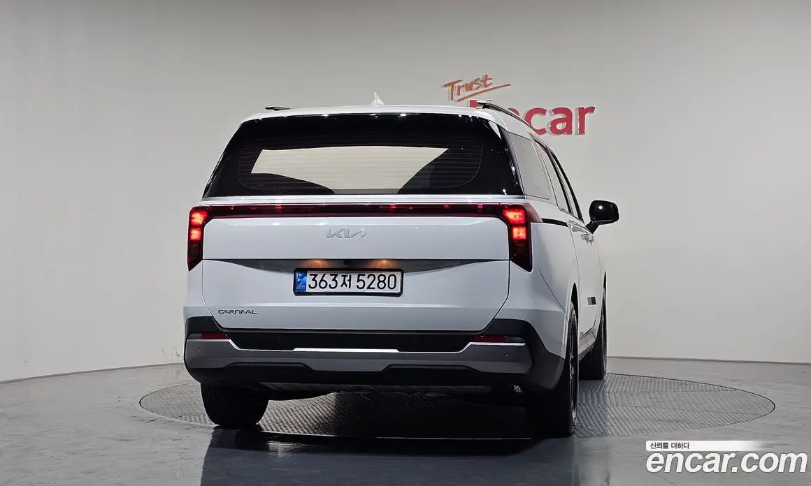 Kia Carnival 2024 3.5 автомат (гидро), фото 4 Kia Carnival 2024 3.5 автомат (гидро), фото 4