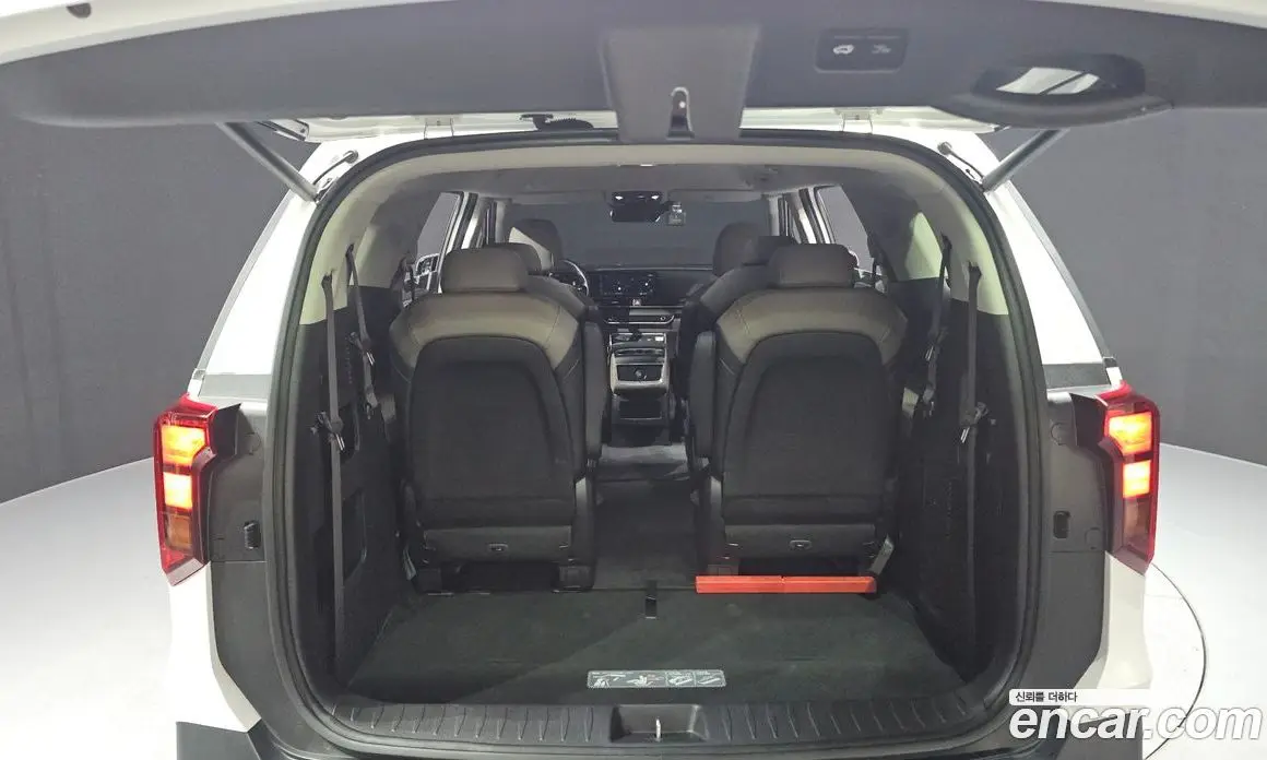 Kia Carnival 2025 1.6 автомат (гидро), фото 26