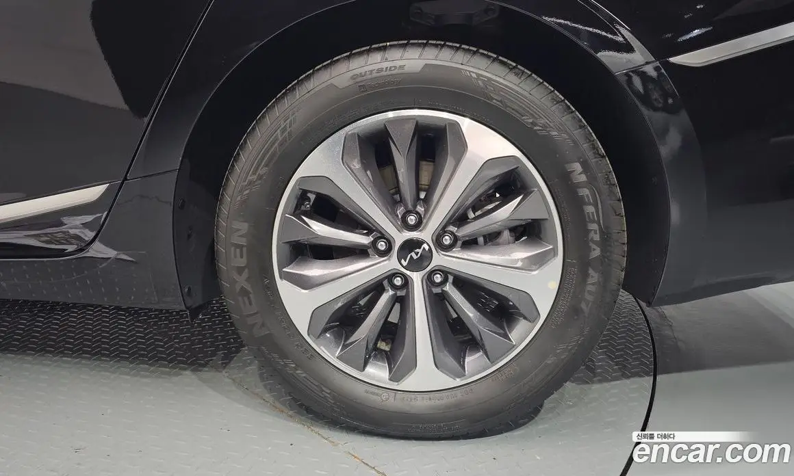 Kia K8 2024 1.6 автомат (гидро), фото 5 Kia K8 2024 1.6 автомат (гидро), фото 5