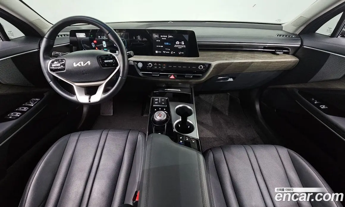 Kia K8 2024 1.6 автомат (гидро), фото 7 Kia K8 2024 1.6 автомат (гидро), фото 7