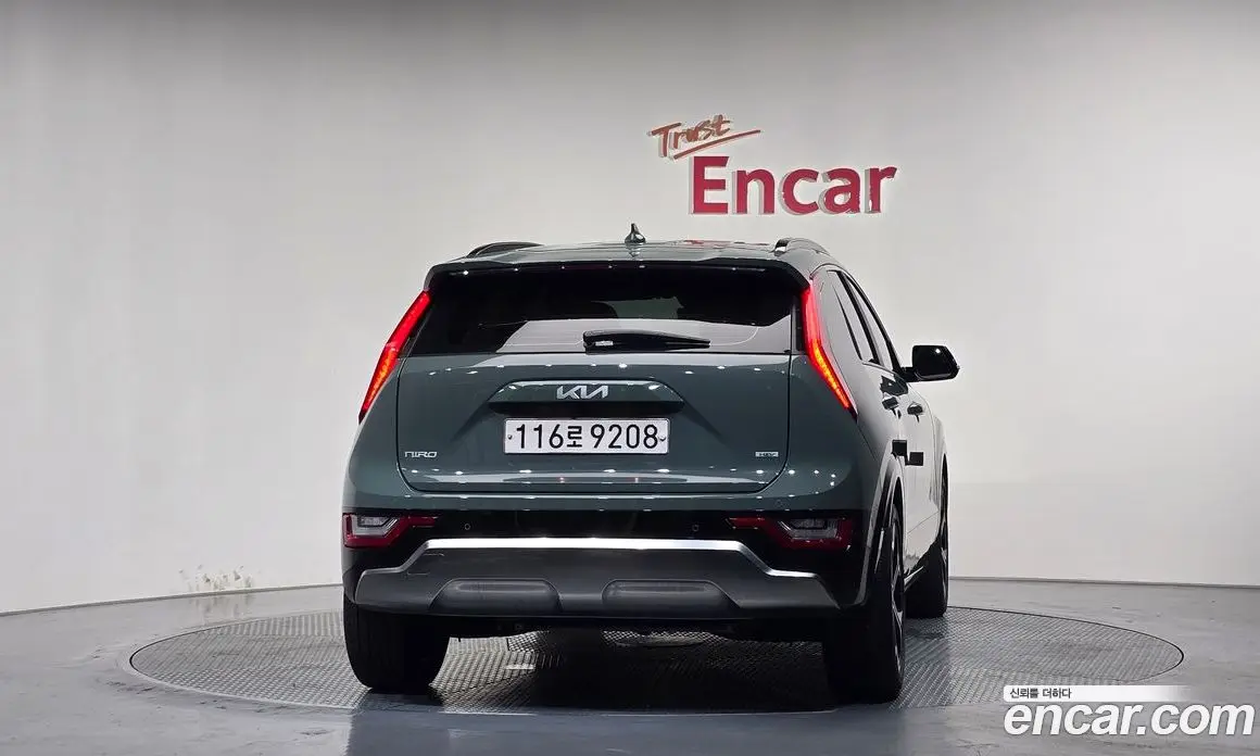 Kia Niro 2022 1.6 автомат (гидро), фото 4