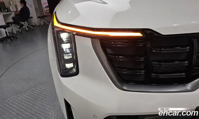 Kia Sorento 2024 1.6 автомат (гидро), миниатюра 8