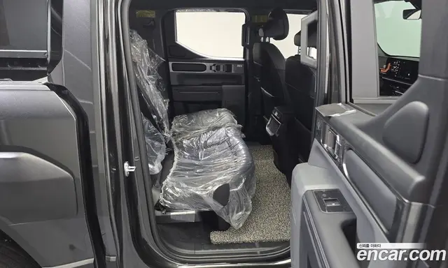 Kia Tasman 2025 2.5 автомат (гидро), миниатюра 11