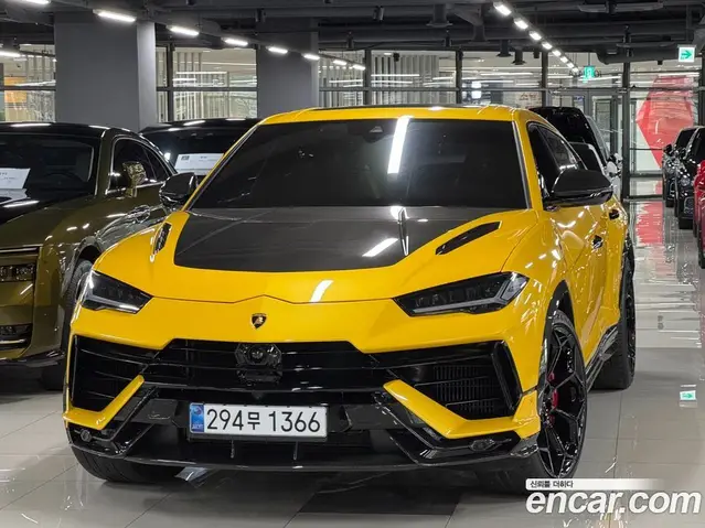 Lamborghini Urus 2024 4.0 автомат (гидро), миниатюра 1