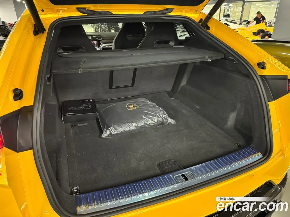 Lamborghini Urus 2024 4.0 автомат (гидро), фото 14