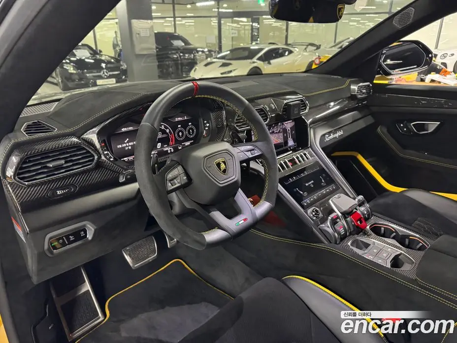 Lamborghini Urus 2024 4.0 автомат (гидро), фото 4