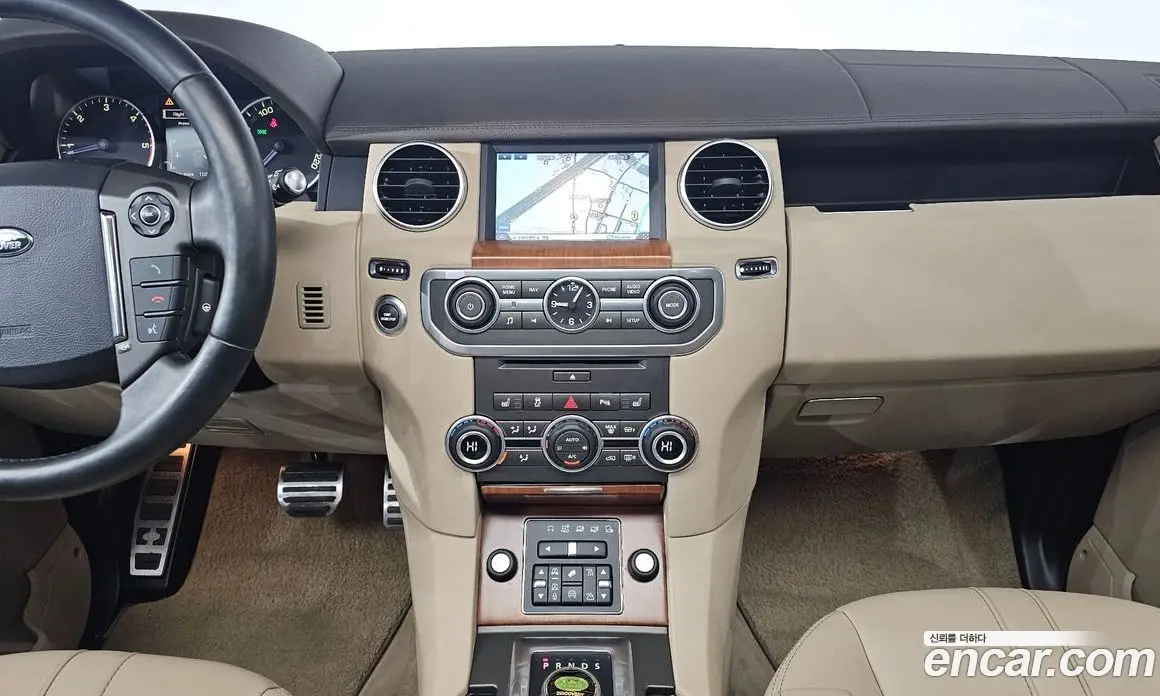 Land Rover Discovery 2016 3.0 автомат (гидро), фото 15