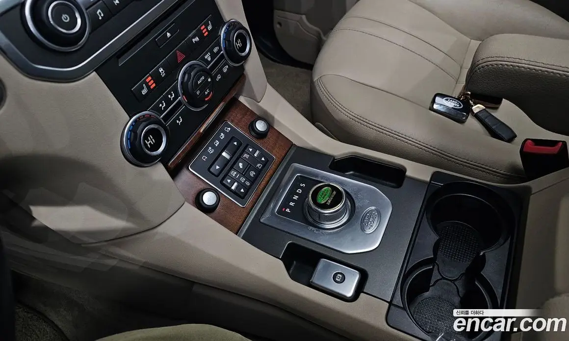 Land Rover Discovery 2016 3.0 автомат (гидро), фото 9