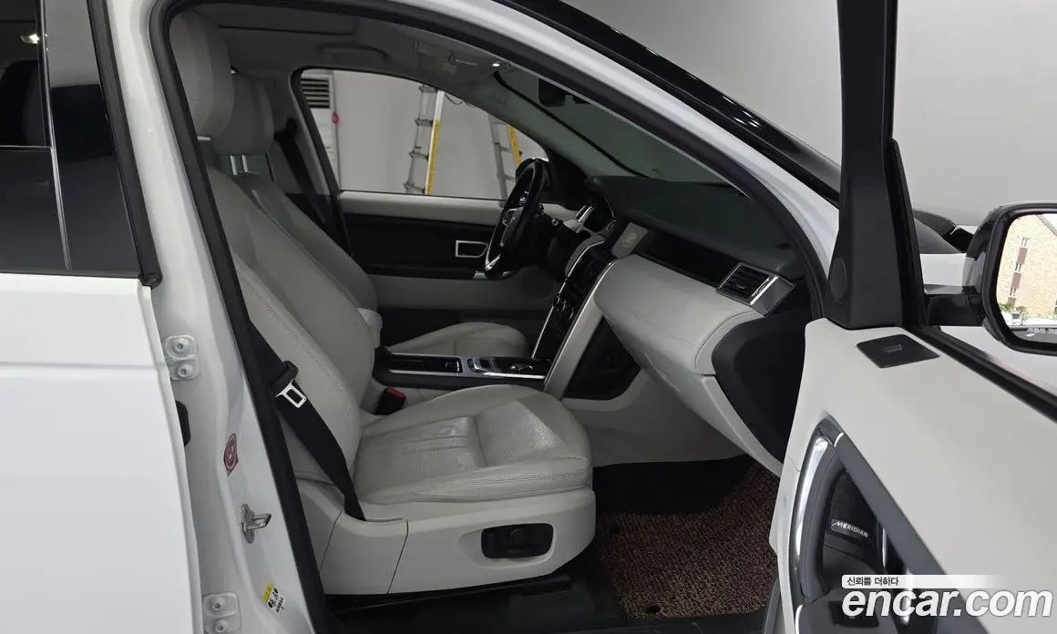 Land Rover Discovery Sport 2018 2.0 автомат (гидро), фото 18 Land Rover Discovery Sport 2018 2.0 автомат (гидро), фото 18