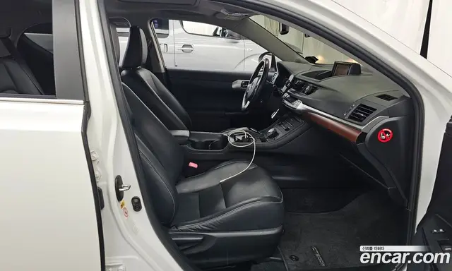 Lexus CT200h 2011 1.8 автомат (гидро), миниатюра 11