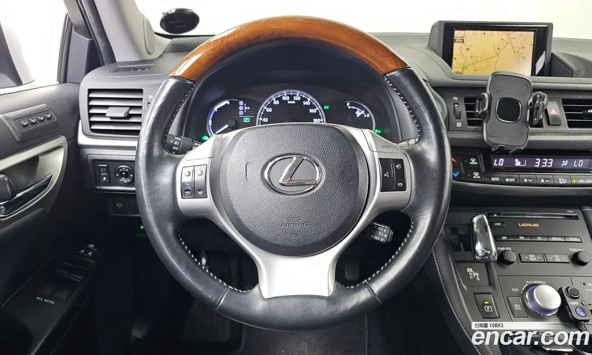 Lexus CT200h 2011 1.8 автомат (гидро), фото 13