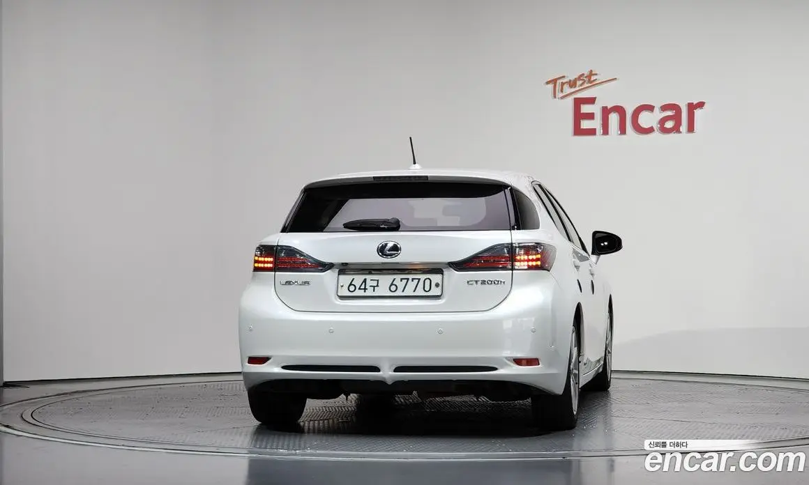 Lexus CT200h 2011 1.8 автомат (гидро), фото 4