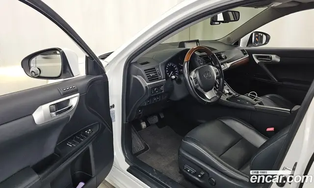 Lexus CT200h 2011 1.8 автомат (гидро), миниатюра 10
