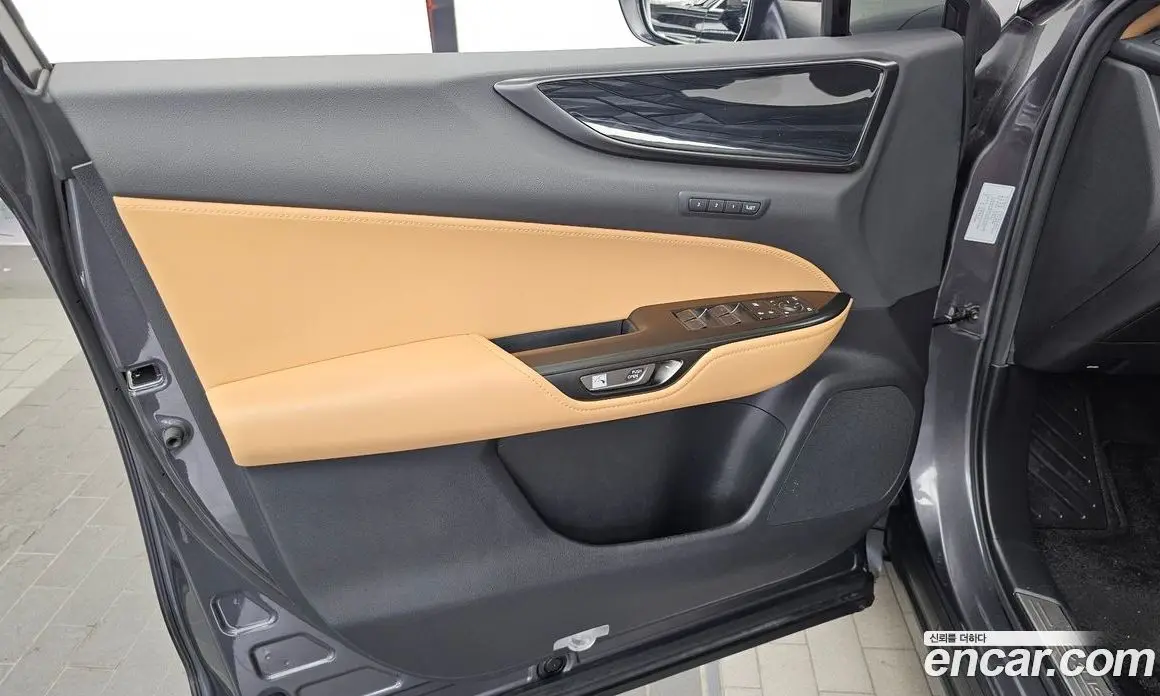 Lexus NX 2023 2.5 автомат (гидро), фото 14 Lexus NX 2023 2.5 автомат (гидро), фото 14