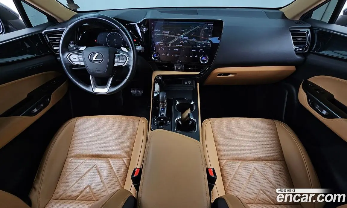 Lexus NX 2023 2.5 автомат (гидро), фото 10 Lexus NX 2023 2.5 автомат (гидро), фото 10