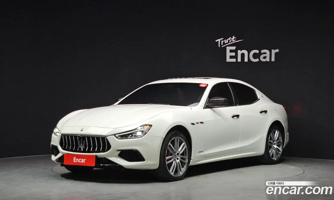 Maserati Ghibli 2019 3.0 автомат (гидро), фото 1 Maserati Ghibli 2019 3.0 автомат (гидро), фото 1