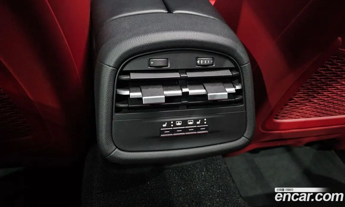Maserati Ghibli 2019 3.0 автомат (гидро), фото 18 Maserati Ghibli 2019 3.0 автомат (гидро), фото 18