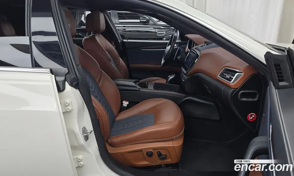 Maserati Ghibli 2019 3.0 автомат (гидро), фото 16 Maserati Ghibli 2019 3.0 автомат (гидро), фото 16