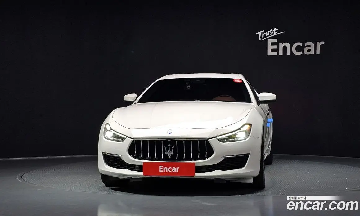Maserati Ghibli 2019 3.0 автомат (гидро), фото 3 Maserati Ghibli 2019 3.0 автомат (гидро), фото 3