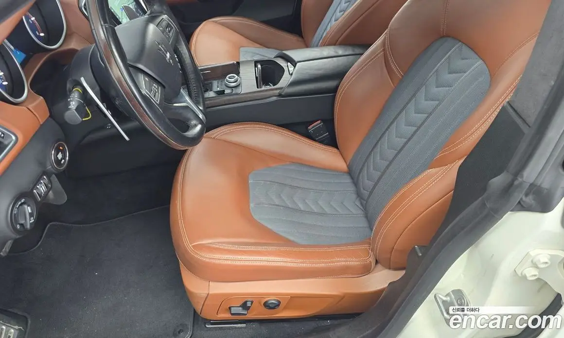 Maserati Ghibli 2019 3.0 автомат (гидро), фото 32 Maserati Ghibli 2019 3.0 автомат (гидро), фото 32