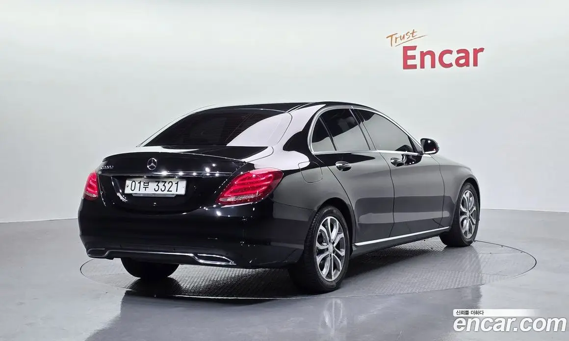 Mercedes-Benz C-Class 2017 2.1 автомат (гидро), фото 2 Mercedes-Benz C-Class 2017 2.1 автомат (гидро), фото 2