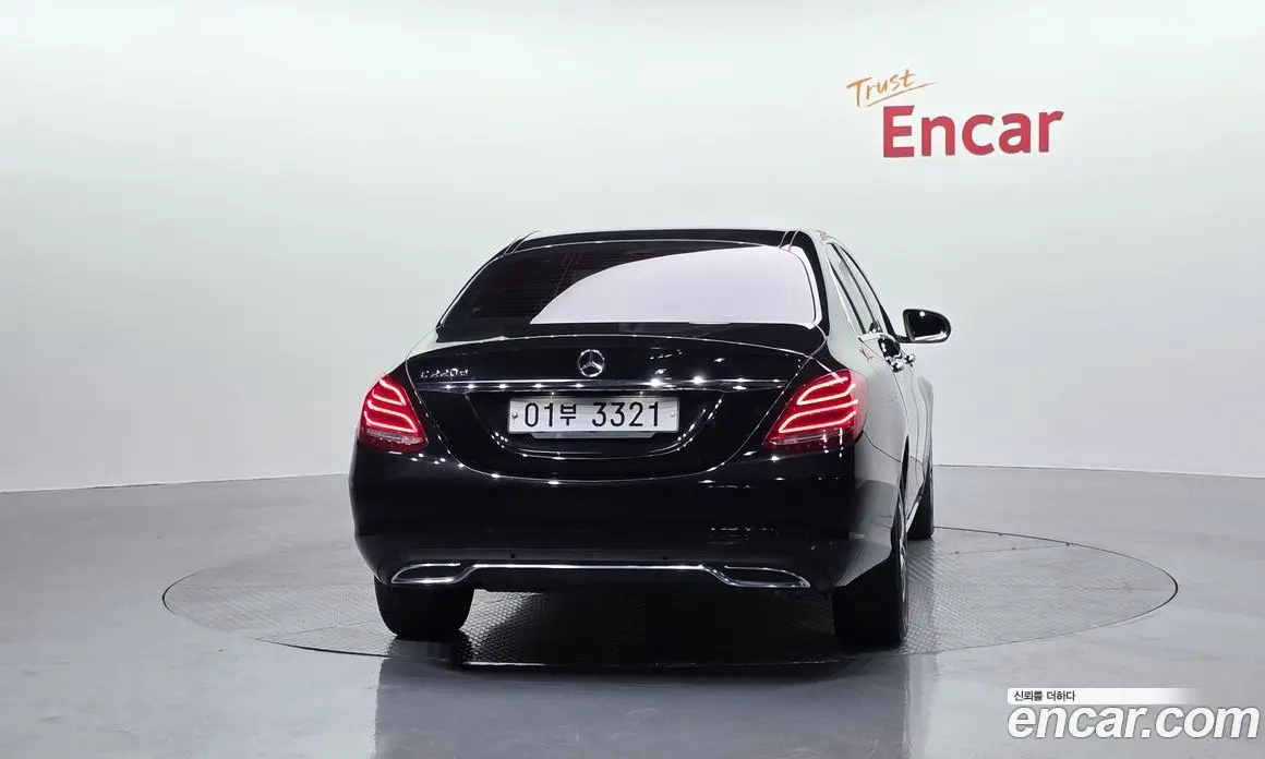 Mercedes-Benz C-Class 2017 2.1 автомат (гидро), фото 4 Mercedes-Benz C-Class 2017 2.1 автомат (гидро), фото 4