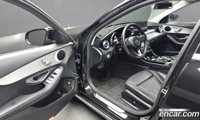 Mercedes-Benz C-Class 2017 2.1 автомат (гидро), миниатюра 10