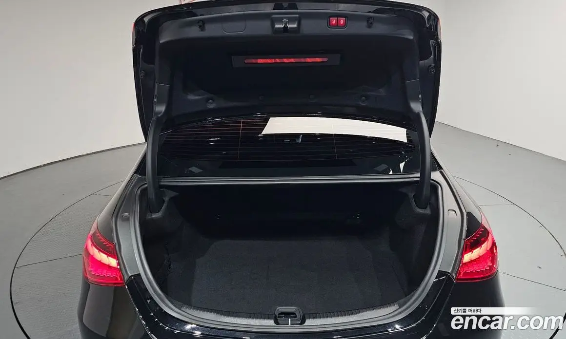 Mercedes-Benz C-Class 2022 2.0 автомат (гидро), фото 20