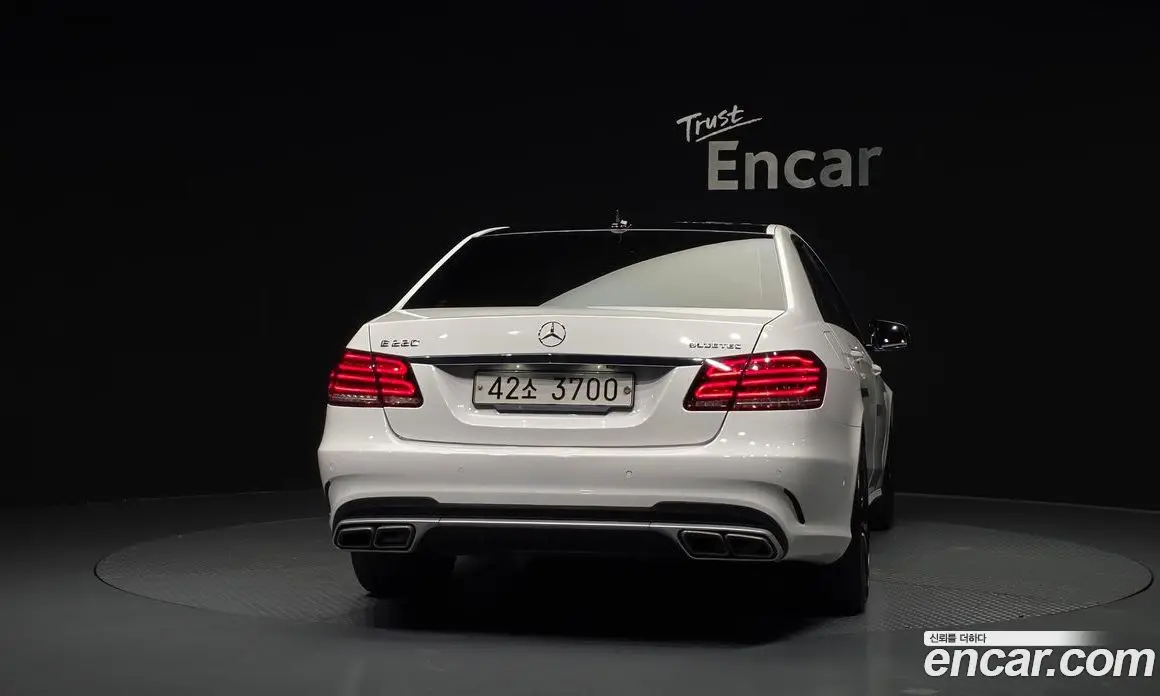 Mercedes-Benz E-Class 2015 2.1 автомат (гидро), фото 4