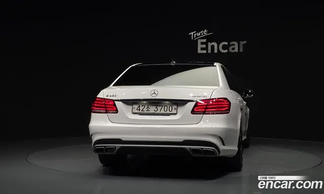 Mercedes-Benz E-Class 2015 2.1 автомат (гидро), миниатюра 4