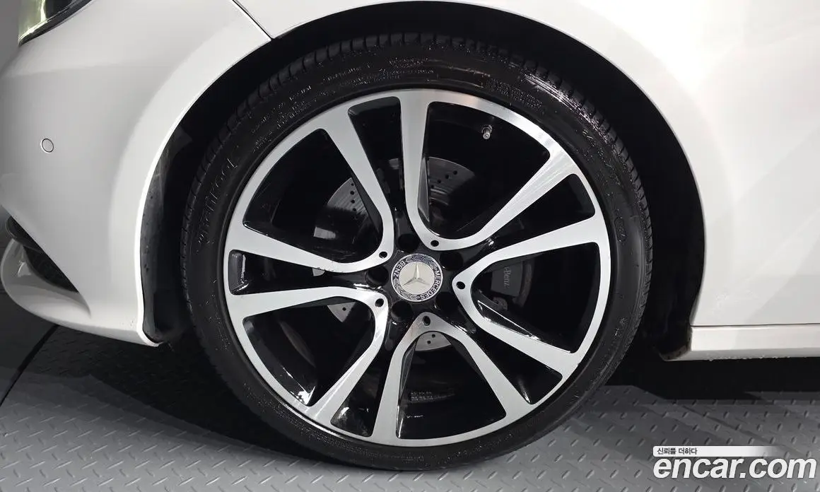 Mercedes-Benz E-Class 2015 2.1 автомат (гидро), фото 5