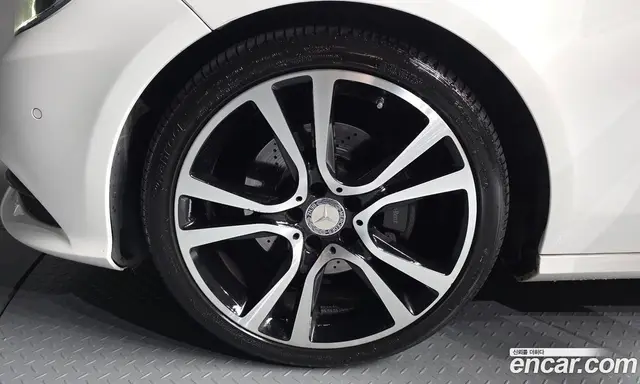 Mercedes-Benz E-Class 2015 2.1 автомат (гидро), миниатюра 5