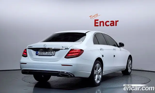 Mercedes-Benz E-Class 2017 1.9 автомат (гидро), миниатюра 2