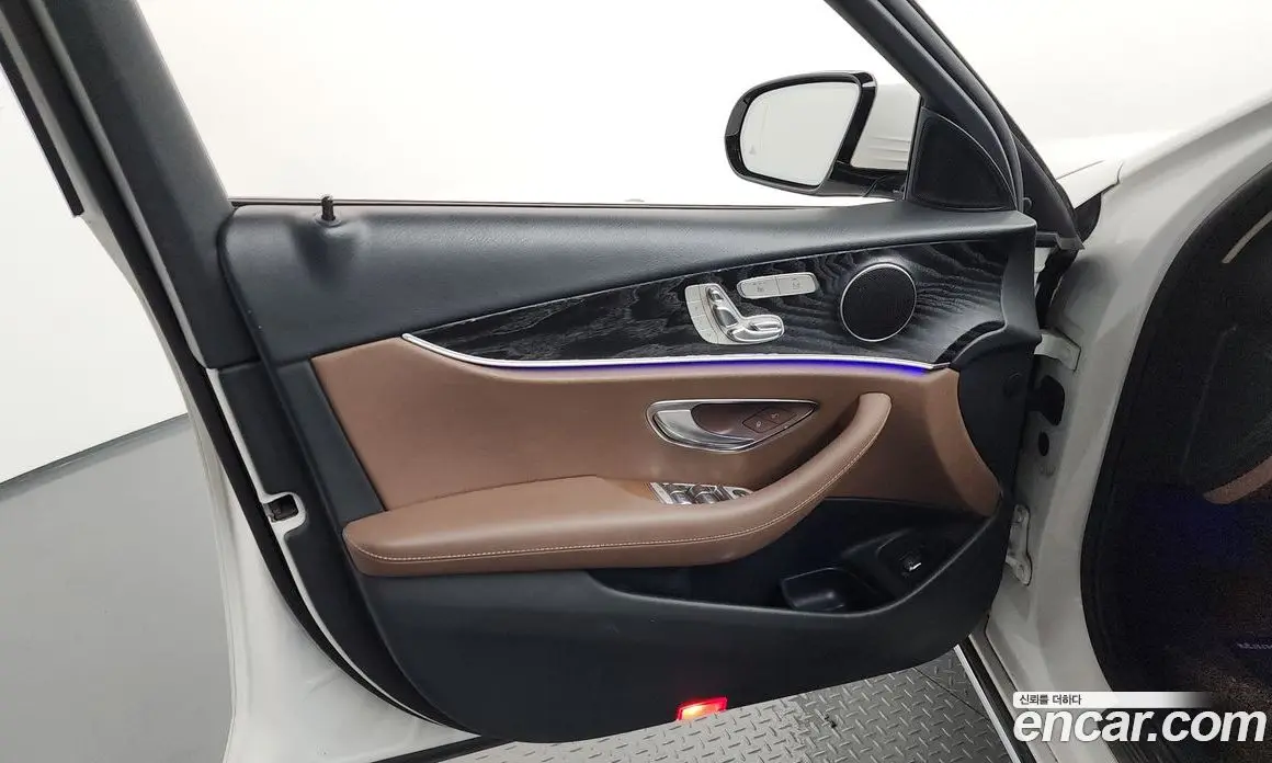 Mercedes-Benz E-Class 2017 1.9 автомат (гидро), фото 14