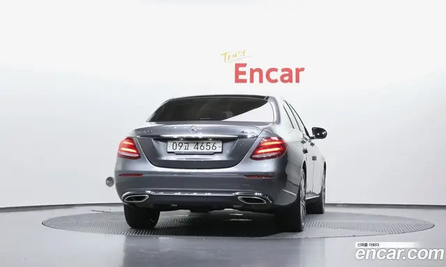 Mercedes-Benz E-Class 2018 3.0 автомат (гидро), миниатюра 4
