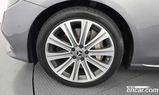 Mercedes-Benz E-Class 2018 3.0 автомат (гидро), миниатюра 5
