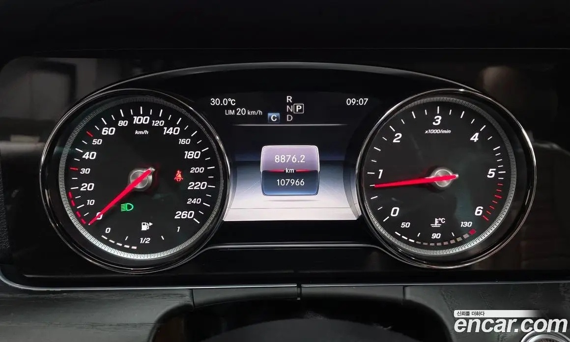 Mercedes-Benz E-Class 2018 1.9 автомат (гидро), фото 8