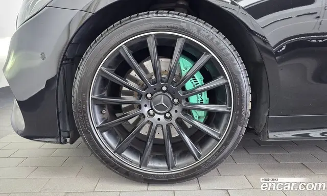 Mercedes-Benz E-Class 2018 1.9 автомат (гидро), миниатюра 5