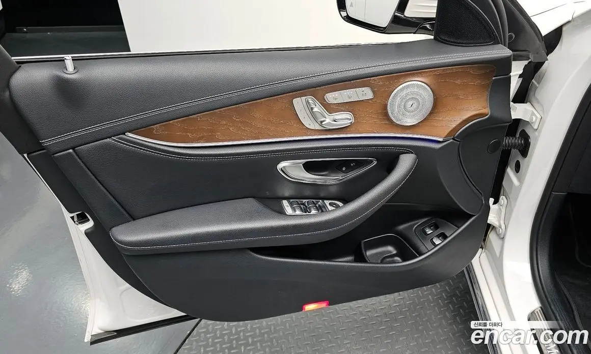 Mercedes-Benz E-Class 2019 2.0 автомат (гидро), фото 13