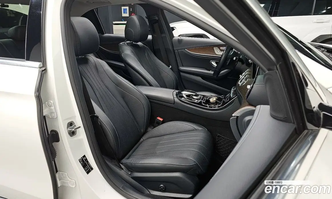 Mercedes-Benz E-Class 2019 2.0 автомат (гидро), фото 15