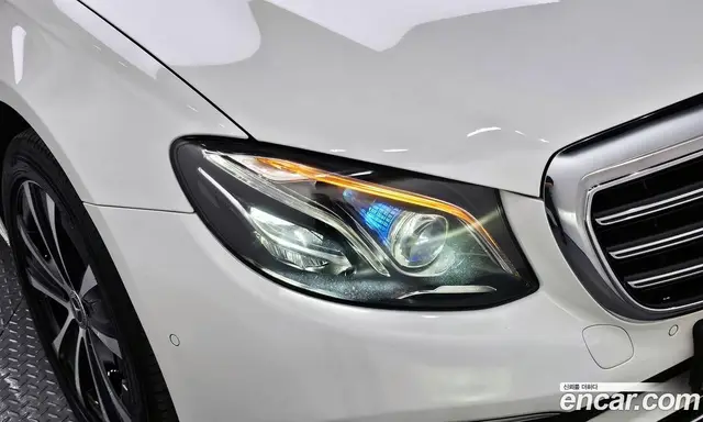 Mercedes-Benz E-Class 2019 2.0 автомат (гидро), миниатюра 7