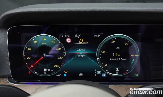 Mercedes-Benz E-Class 2022 2.0 автомат (гидро), миниатюра 8
