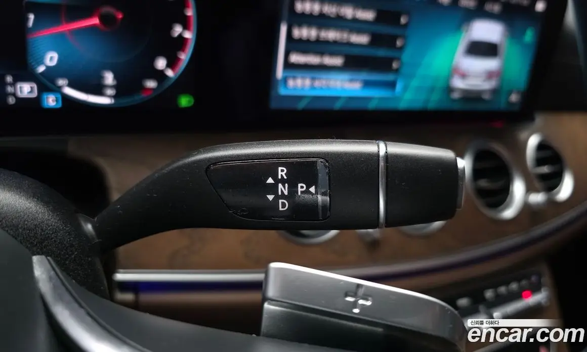Mercedes-Benz E-Class 2022 2.0 автомат (гидро), фото 12